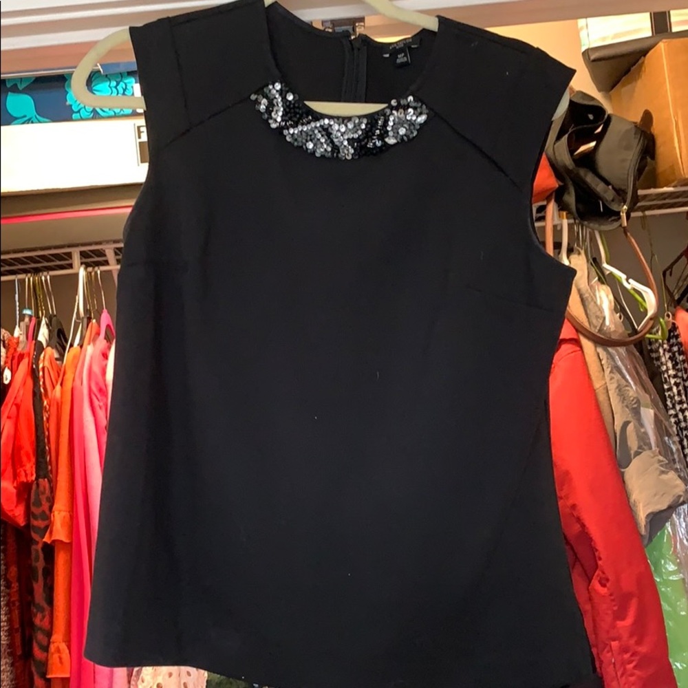 Ann Taylor Petite Sleeveless blouse